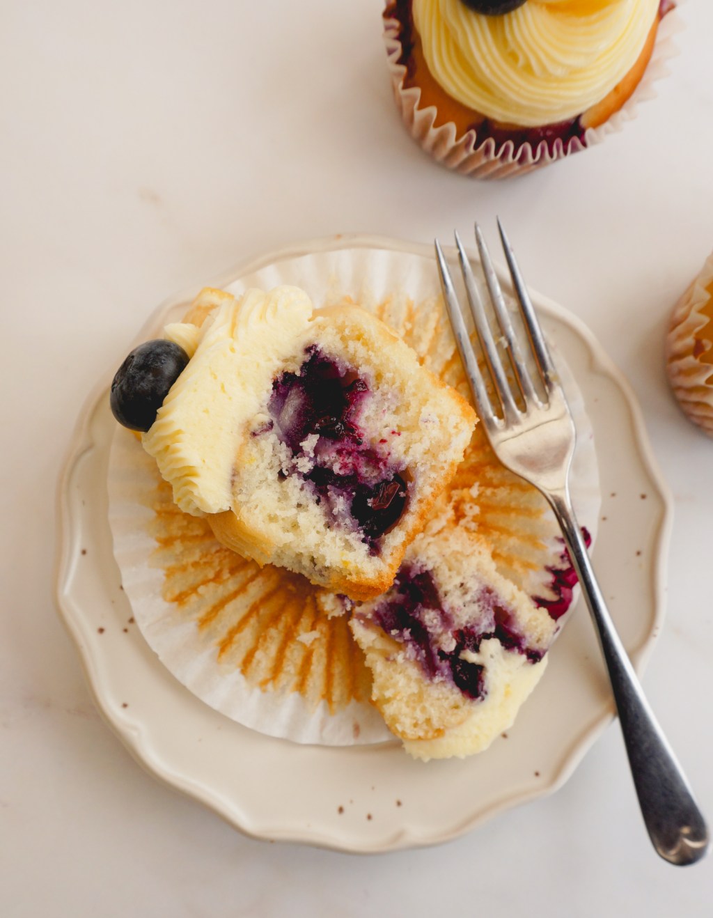 Lemon and Blueberry&nbsp;Cupcakes